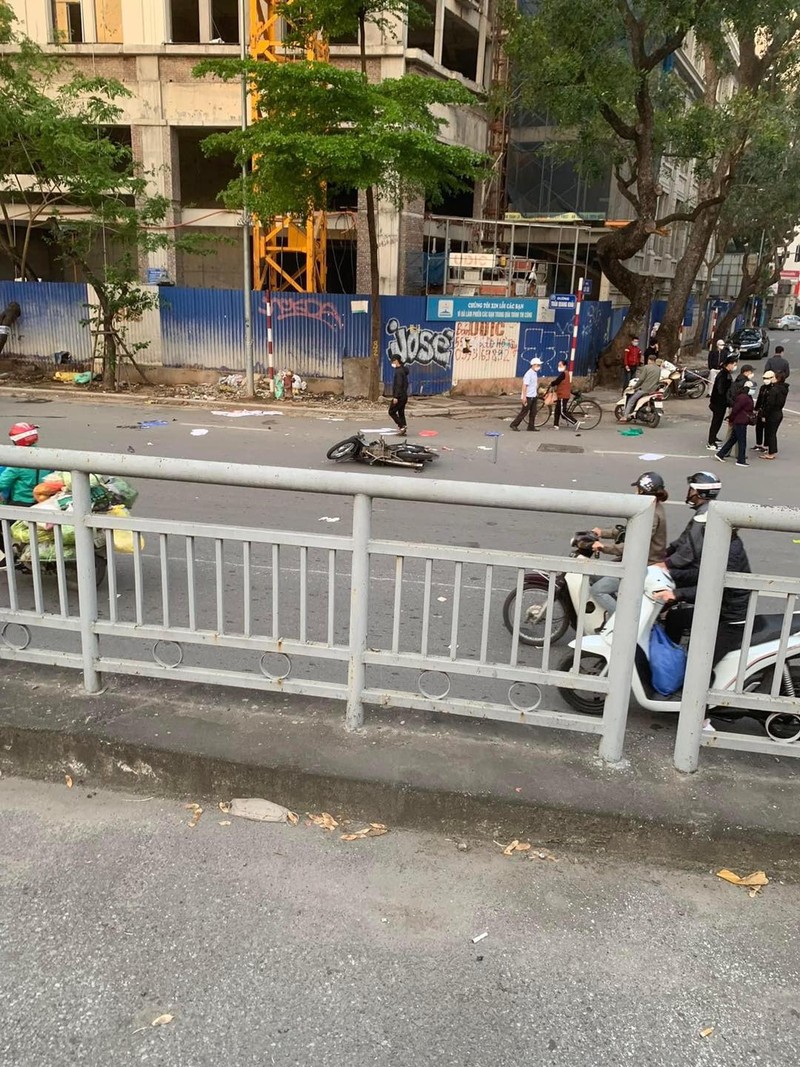 Ha Noi: Dieu tra vu tai nan khien nguoi phu nu tu vong-Hinh-3