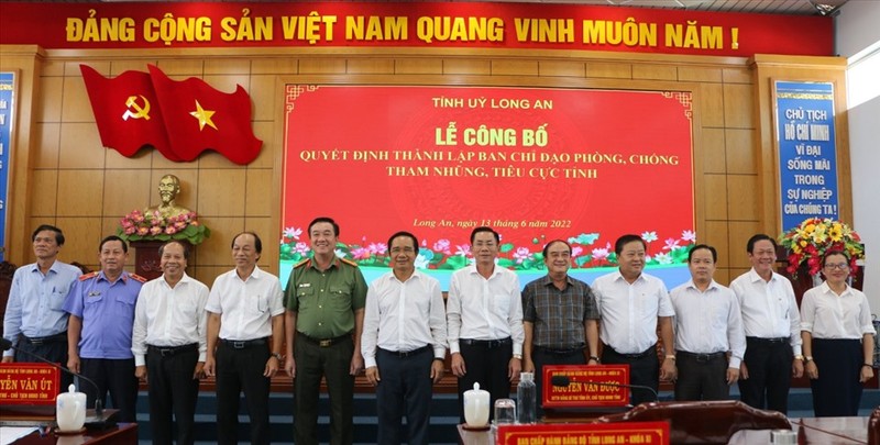 Chan dung Truong ban phong, chong tham nhung cac tinh vua thanh lap-Hinh-10