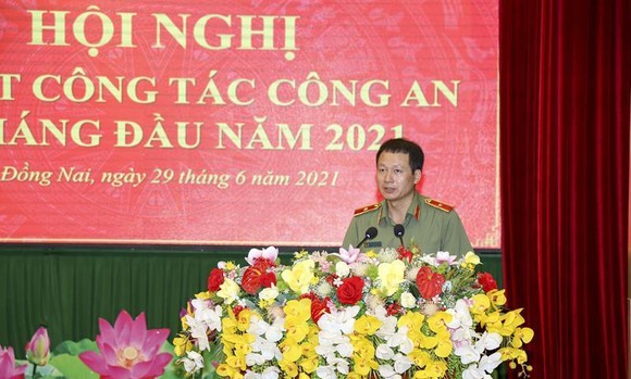 Chan dung tan Cuc truong Cuc An ninh chinh tri noi bo Vu Hong Van-Hinh-5