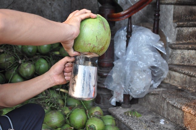 Hang nuoc boi thu ngay nang nong, kiem tien trieu moi ngay-Hinh-5