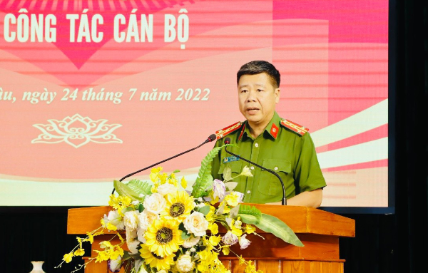 Chan dung tan Pho cuc truong Cuc An ninh dieu tra Phan Thanh Ba-Hinh-2