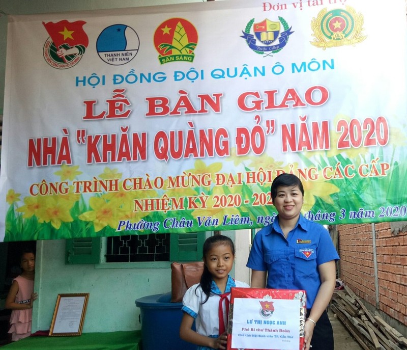 Chan dung nu Bi thu Thanh Doan Can Tho nhiem ky 2022-2027-Hinh-10