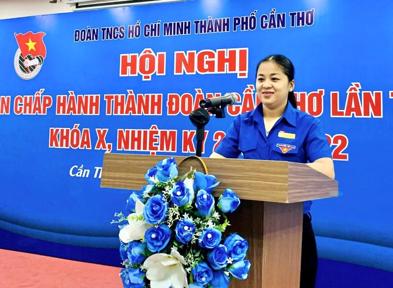 Chan dung nu Bi thu Thanh Doan Can Tho nhiem ky 2022-2027-Hinh-9