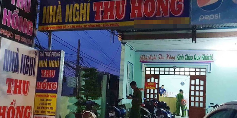 Vach mat hung thu doat mang nhan tinh trong nha nghi-Hinh-4