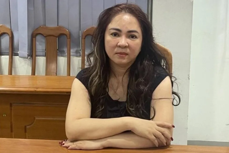 VKSND TP HCM ra lenh tiep tuc tam giam bi can Nguyen Phuong Hang