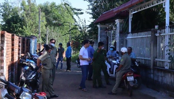 Tin nong 8/12: Cuong ghen, phong hoa dot nha khien ban gai cu tu vong-Hinh-5