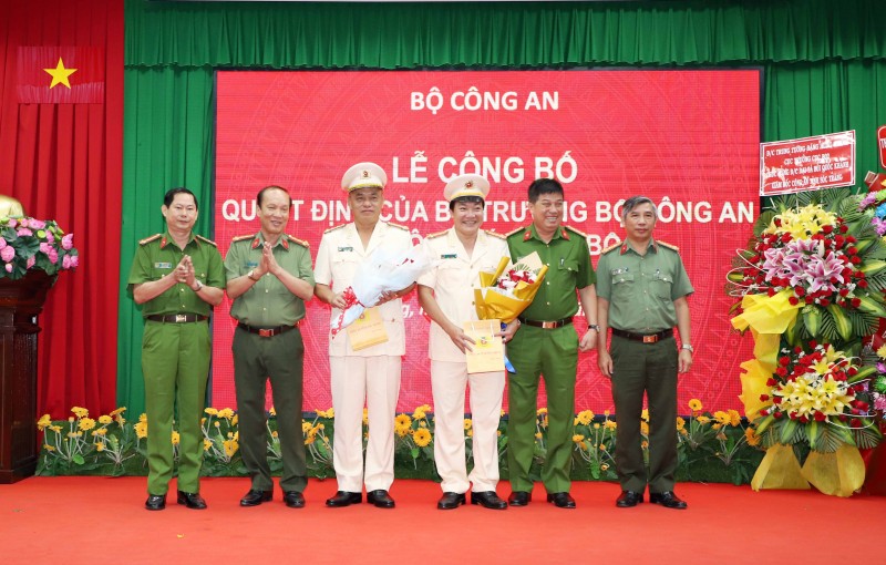 Chan dung tan Giam doc Cong an tinh Soc Trang Bui Quoc Khanh-Hinh-6