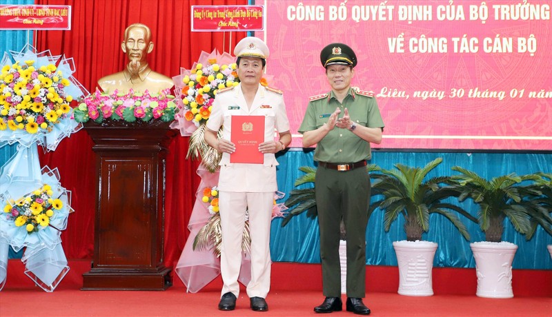 Chan dung 2 tan Giam doc Cong an tinh Bac Lieu, Yen Bai-Hinh-3