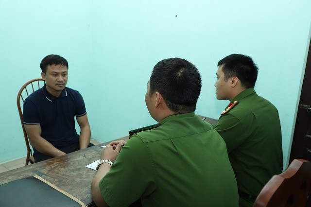 Ha Nam: Bat tam giam nguoi dan ong dam Pho Truong Cong an xa
