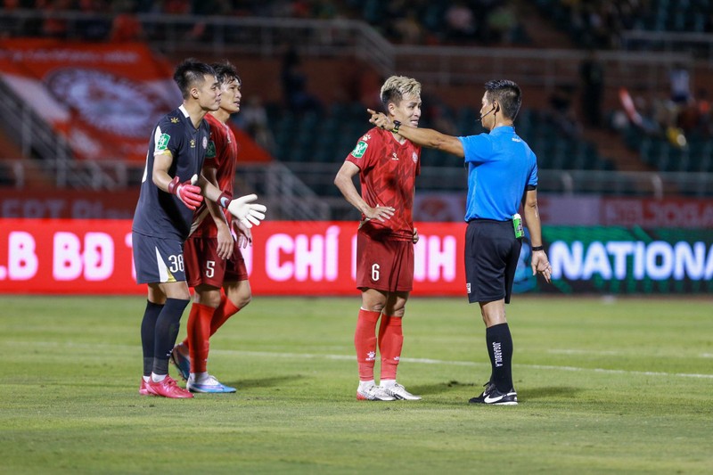 VFF yeu cau som ap dung VAR tai V-League