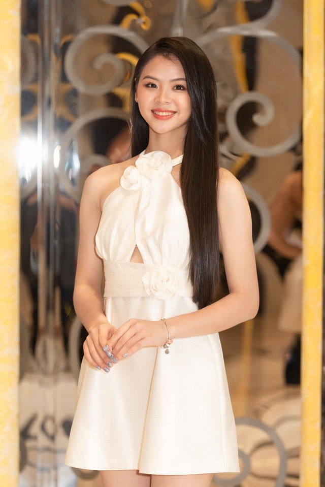 Hoa khoi bong chuyen hot nhat top 5 Miss World Vietnam 2023-Hinh-2