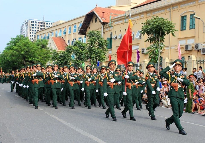 Bang luong si quan Quan doi ap dung tu 1/7/2023 duoc tang the nao?