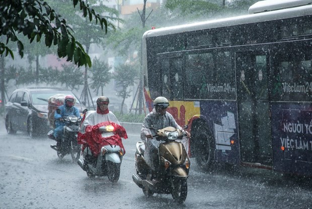 Du bao thoi tiet hom nay 4/7/2023: Ha Noi chieu toi va dem co mua rao