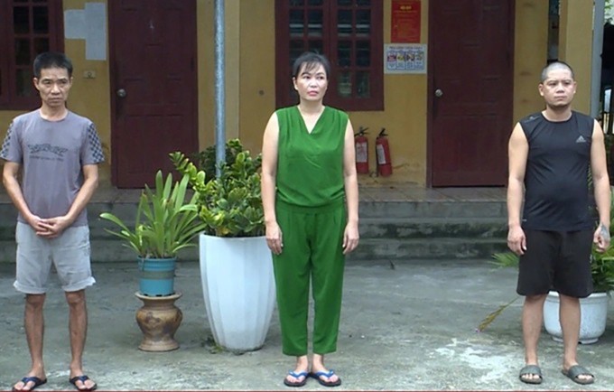 Lien tiep cac vu buon ban nguoi phuc vu quan karaoke bi triet pha-Hinh-8