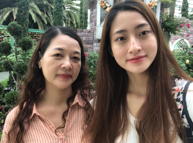 Nguong mo cach day con cua me Hoa hau The gioi Viet Nam 2019-Hinh-2