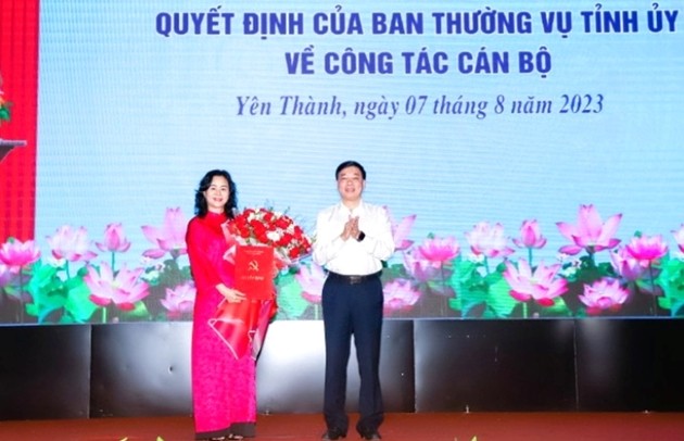 Nghe An: Chan dung nu tien sy duoc chi dinh lam Bi thu Huyen uy