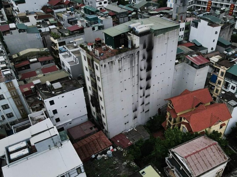 Ha Noi: Yeu cau nhanh chong boi thuong bao hiem vu chay chung cu mini