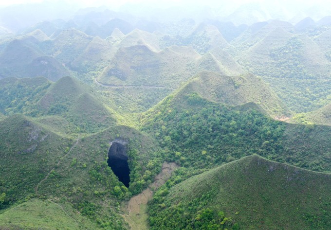 Bi an khu rung co dai duoi ho sau 200m o Trung Quoc