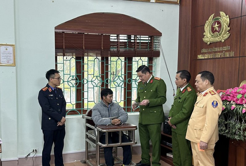Lai Chau: Bat Truong ban Mat tran To quoc, thu giu gan 10kg thuoc phien