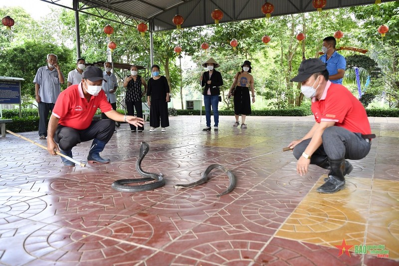 Cac chien si “bao mau” o Trai ran Dong Tam, Quan khu 9-Hinh-17