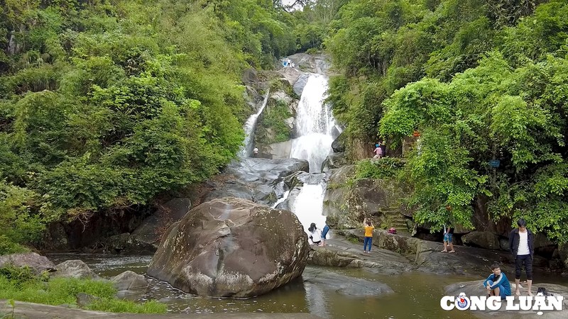 Ngam ve dep hung vi, hoang so cua thac Khe Van Binh Lieu-Hinh-3