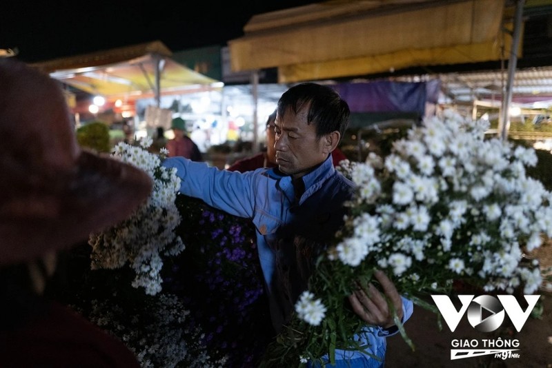 Net dep rieng o cho hoa dem lon nhat Ha Noi-Hinh-9