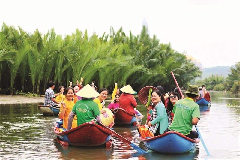 Check-in rung dua nuoc Tinh Khe voi nhieu kham pha hap dan-Hinh-4