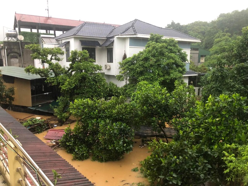 Mua lon hoanh hanh o Ha Giang, nhieu noi chim trong bien nuoc-Hinh-4