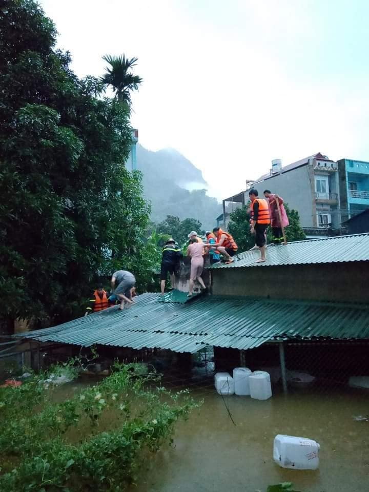 Mua lon hoanh hanh o Ha Giang, nhieu noi chim trong bien nuoc-Hinh-7