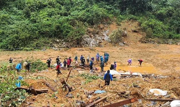 Cao Bang: Tim thay 38 thi the trong vu sat lo tham khoc