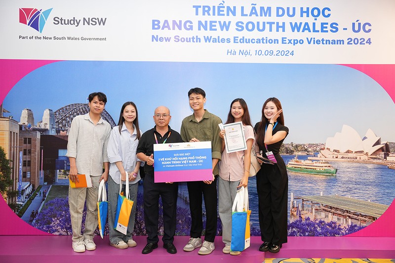 Trien lam du hoc bang New South Wales: Canh cua du hoc rong mo-Hinh-3