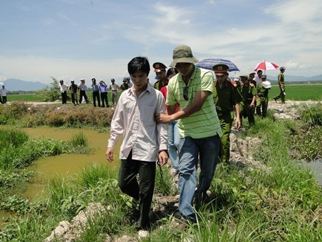 Thi the duoi day song bong noi len to ke sat nhan man ro-Hinh-8