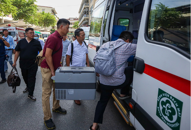 CSGT Ha Noi than toc ho tong trai tim duoc hien tang vao Hue