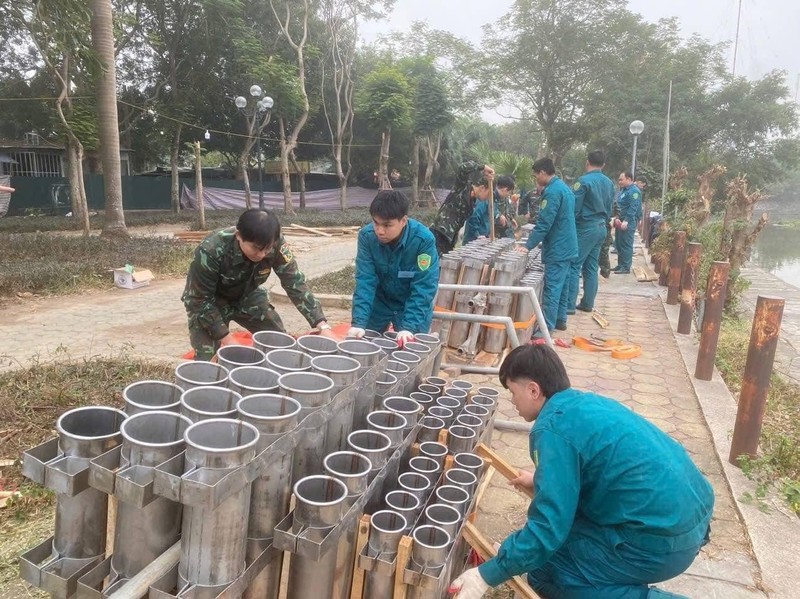 Ha Noi: Can canh tran dia ban phao hoa don Tet Duong lich 2025-Hinh-2