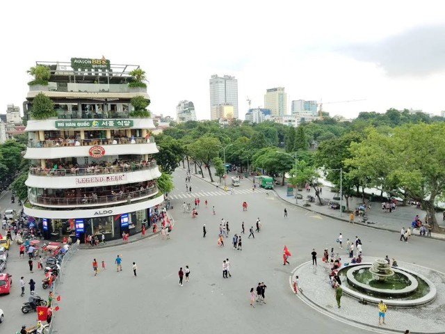 Ha Noi thi diem han che o to tren 16 cho vao pho co