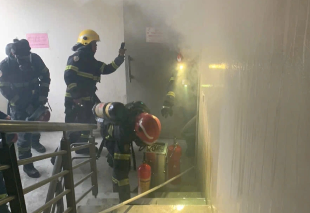 Hà Nội: Kịp thời giải cứu khoảng 30 người khỏi vụ cháy tòa nhà Ha Noi: Kip thoi giai cuu khoang 30 nguoi khoi vu chay toa nha