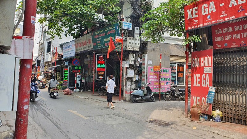 Hà Nội: Thanh niên nghi 'ngáo đá' chém nhiều người đi đường Ha Noi: Thanh nien nghi 'ngao da' chem nhieu nguoi di duong