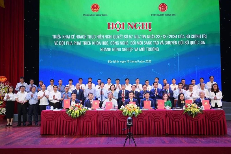TSKH Phan Xuân Dũng: “Nghị quyết 57 thể hiện tầm nhìn đột phá“ - Hình 6 TSKH Phan Xuan Dung: “Nghi quyet 57 the hien tam nhin dot pha“-Hinh-6