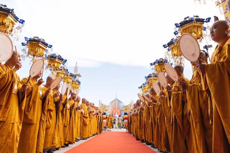 Khai mac Dai le Vesak Lien Hop Quoc 2025: Khong khi trang nghiem, hoan hy lan toa