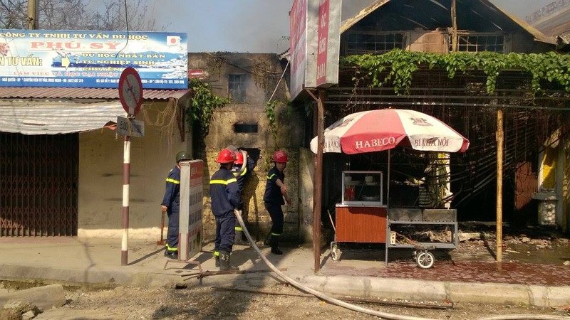 Lua ngun ngut thieu trui ca day nha hang, quan bar Hai Phong-Hinh-7