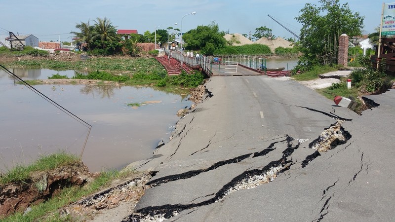 Sat lo duong dan cau noi Hai Phong – Thai Binh: Giao thong te liet-Hinh-3