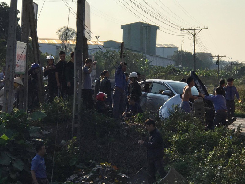 Hai vu tai nan duong sat lien tiep, nhieu nguoi thuong vong-Hinh-9