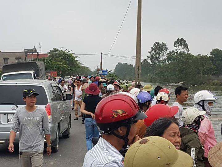 Nam thanh nien tu vong duoi song, nghi bi truy sat o Hai Phong-Hinh-3