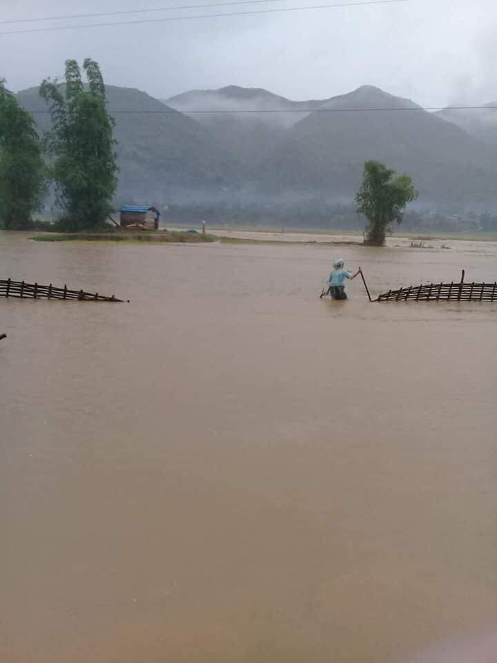 Mua lu khung khiep o Tay Bac: 5 nguoi chet, 62 ngoi nha bi thiet hai hoan toan-Hinh-2