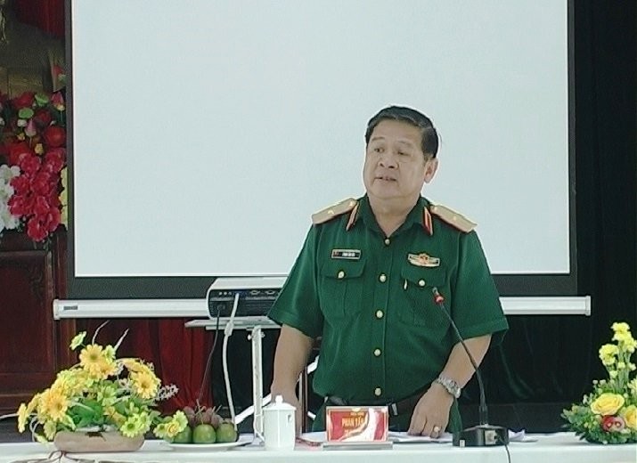 Thieu tuong Phan Tan Tai bi khien trach vi chuyen nhuong dat quoc phong