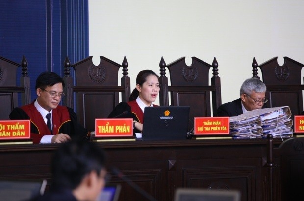 Xet xu vu danh bac nghin ty: Bi cao phan cung, VKS lap tuc bac bo