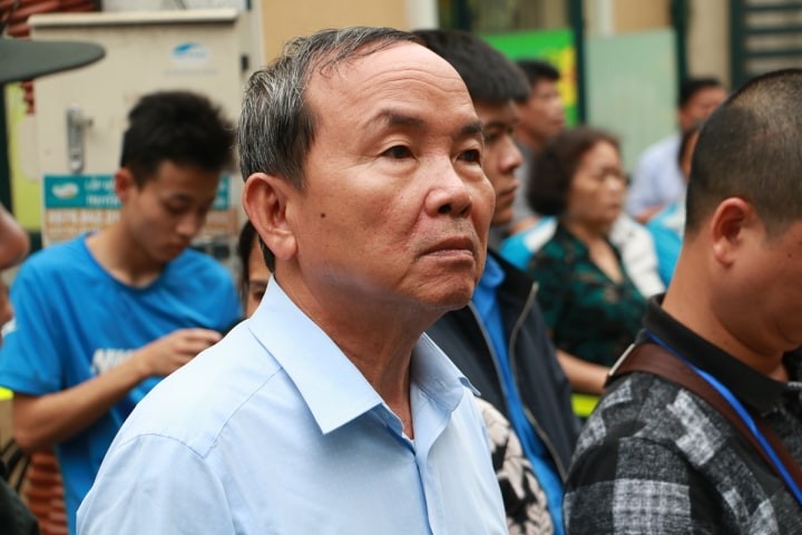 Nguyen Chu tich nuoc, Dai tuong Le Duc Anh da yen nghi noi long dat me-Hinh-37
