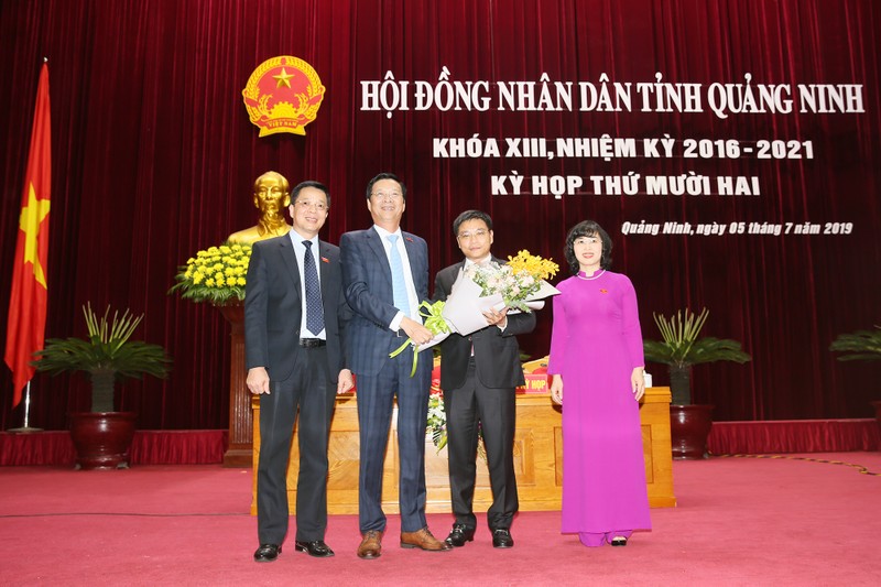 Ong Nguyen Van Thang duoc bau lam Chu tich UBND tinh Quang Ninh-Hinh-2