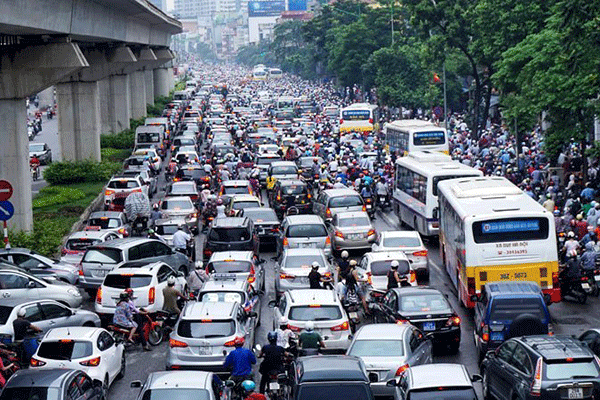 Ha Noi thu phi o to noi do: Vi sao vap phai phan doi?