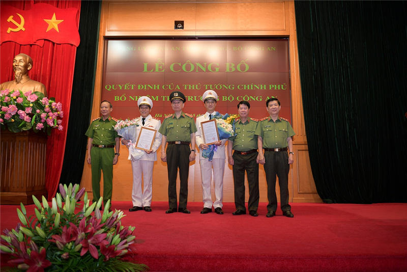 Hai tan Thu truong Bo Cong an vua duoc bo nhiem la ai?